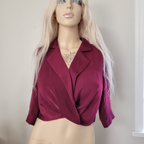 NWT red burgrundy crop top blouse by Love Bonito - Picture 5 of 9